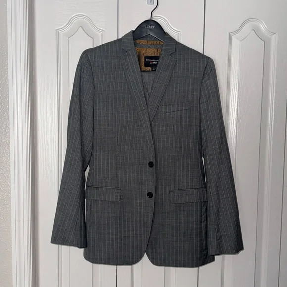 Brand New Banana Republic MADMEN COLLECTION SUIT. - Picture 1 of 8